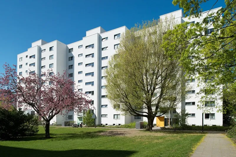 kleine Wohnung in der Gropiusstadt — photo 1